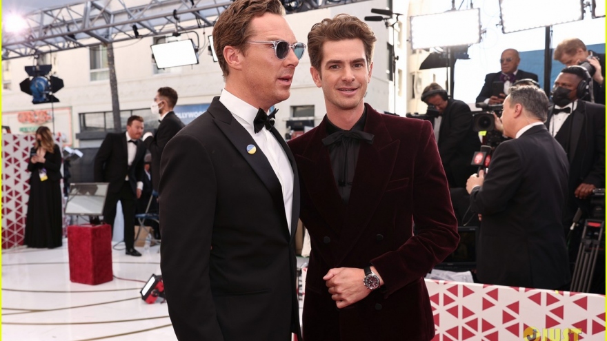 Sao Hollywood khoe dáng trên thảm đỏ Lễ trao giải Oscar 2022