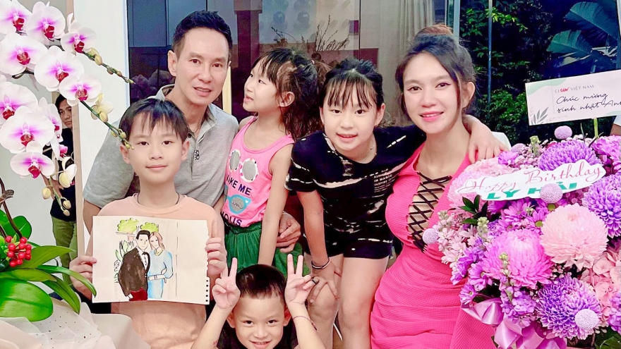 Lý Hải ở tuổi 54: Gia đình 4 con ngập tràn hạnh phúc, sự nghiệp viên mãn
