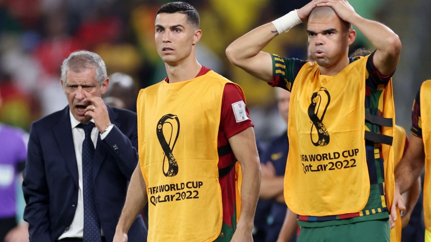 HLV Santos của Bồ Đào Nha nói điều bất ngờ về Ronaldo