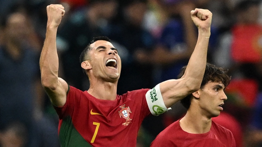 Ronaldo ăn mừng "nhầm" bàn thắng của Bruno, hụt kỷ lục ở World Cup