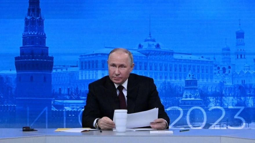 Tổng thống Putin khẳng định Nga và Ukraine về bản chất là một dân tộc