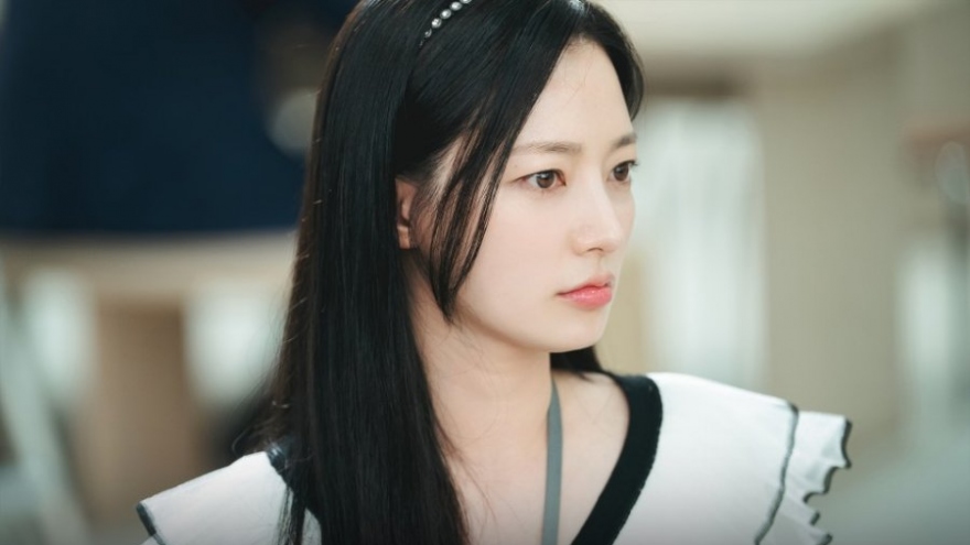 Song Ha Yoon: Đóng vai phản diện được yêu quý, khán giả khen ngợi hết lời