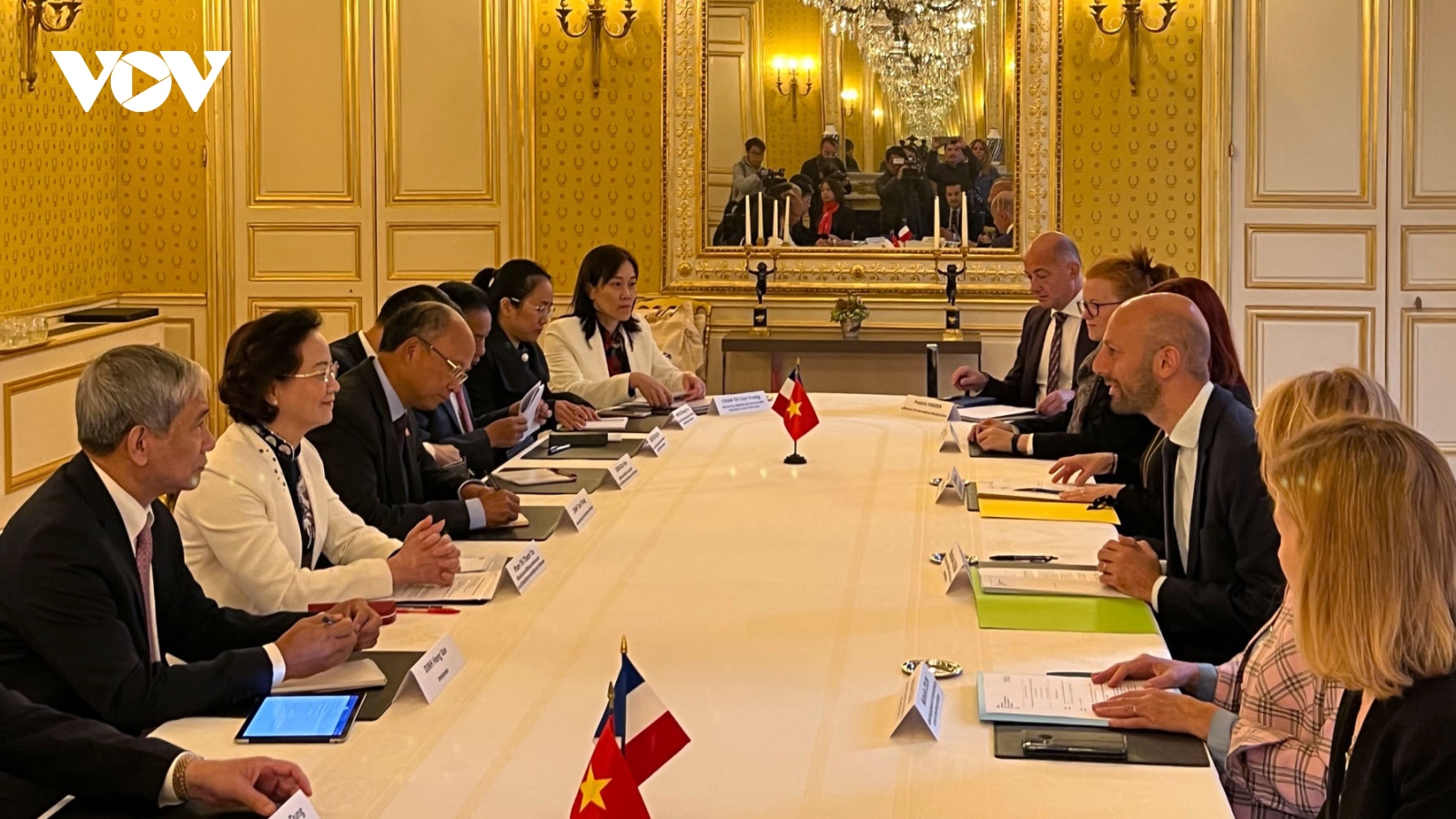 Thúc đẩy hợp tác chuyển đổi số, hiện đại hoá hành chính công giữa Việt Nam và Pháp