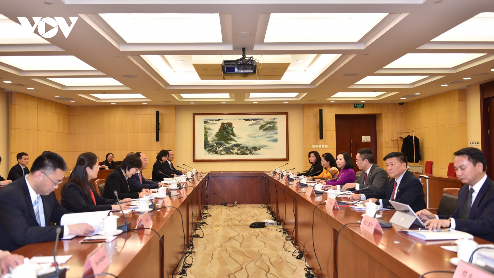 Tăng cường hợp tác bồi dưỡng cho ĐBQH Việt Nam và Nhân đại toàn quốc Trung Quốc