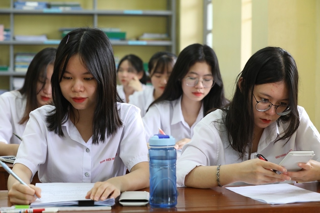 71 thí sinh Hà Nội phải thi tốt nghiệp đợt hai