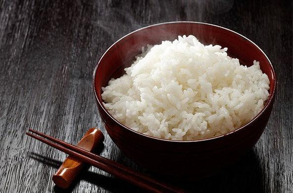 Muốn cơm vừa dẻo vừa thơm bỏ ngay thứ này vào gạo