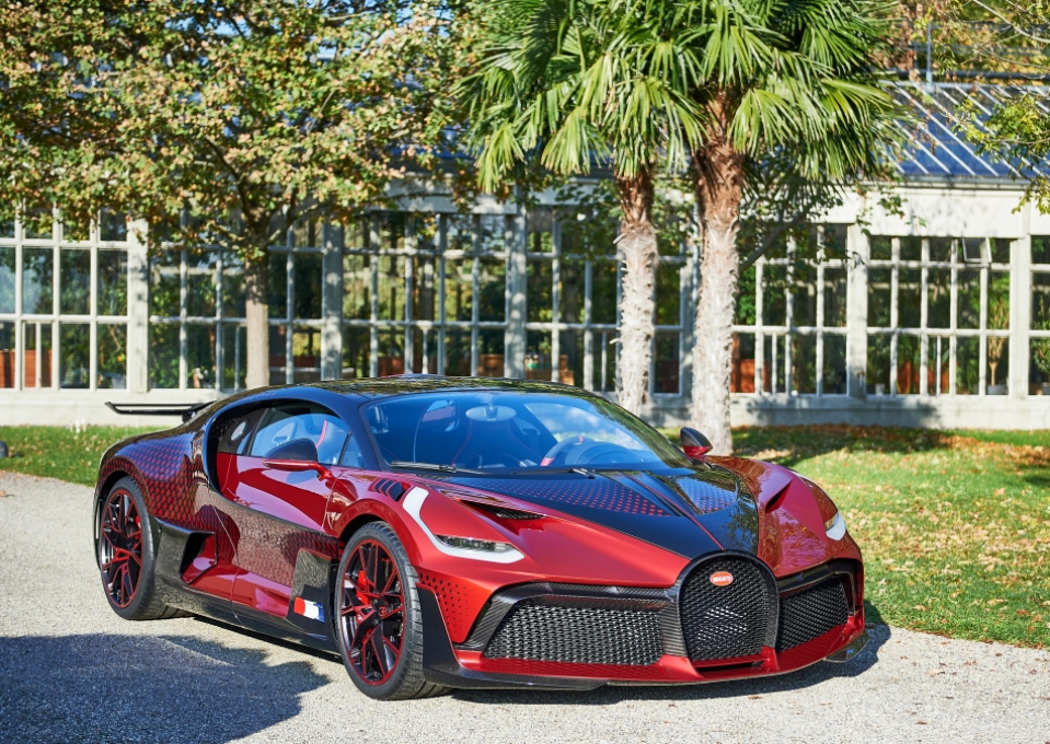 Khám phá quá trình sáng tạo ra Bugatti Divo “Lady Bug” cực độc đáo giá 6 triệu USD