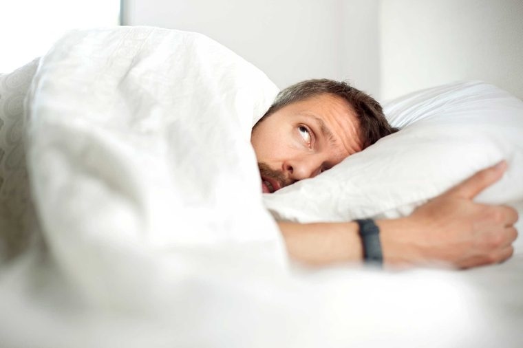8 thói quen ăn uống khiến bạn mất ngủ