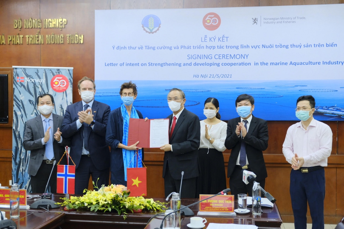 Ký kết ý định thư hợp tác trong lĩnh vực nuôi trồng thủy sản Việt Nam - Na Uy