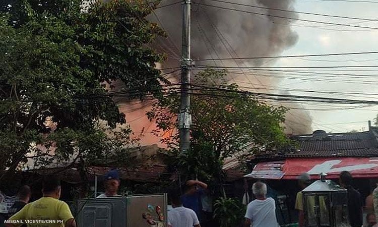Hỏa hoạn ở Vùng thủ đô Metro Manila (Philippines) làm ít nhất 8 người thiệt mạng