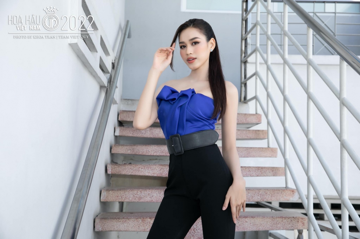 Hoa hậu Đỗ Thị Hà phản hồi trước tin đồn bị công ty quản lý "ghẻ lạnh"