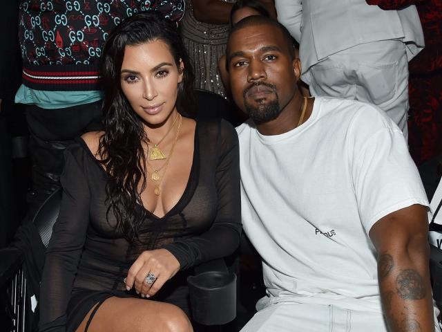 Kim Kardashian kinh hãi khi Kanye West cho nhân viên xem ảnh, clip nhạy cảm