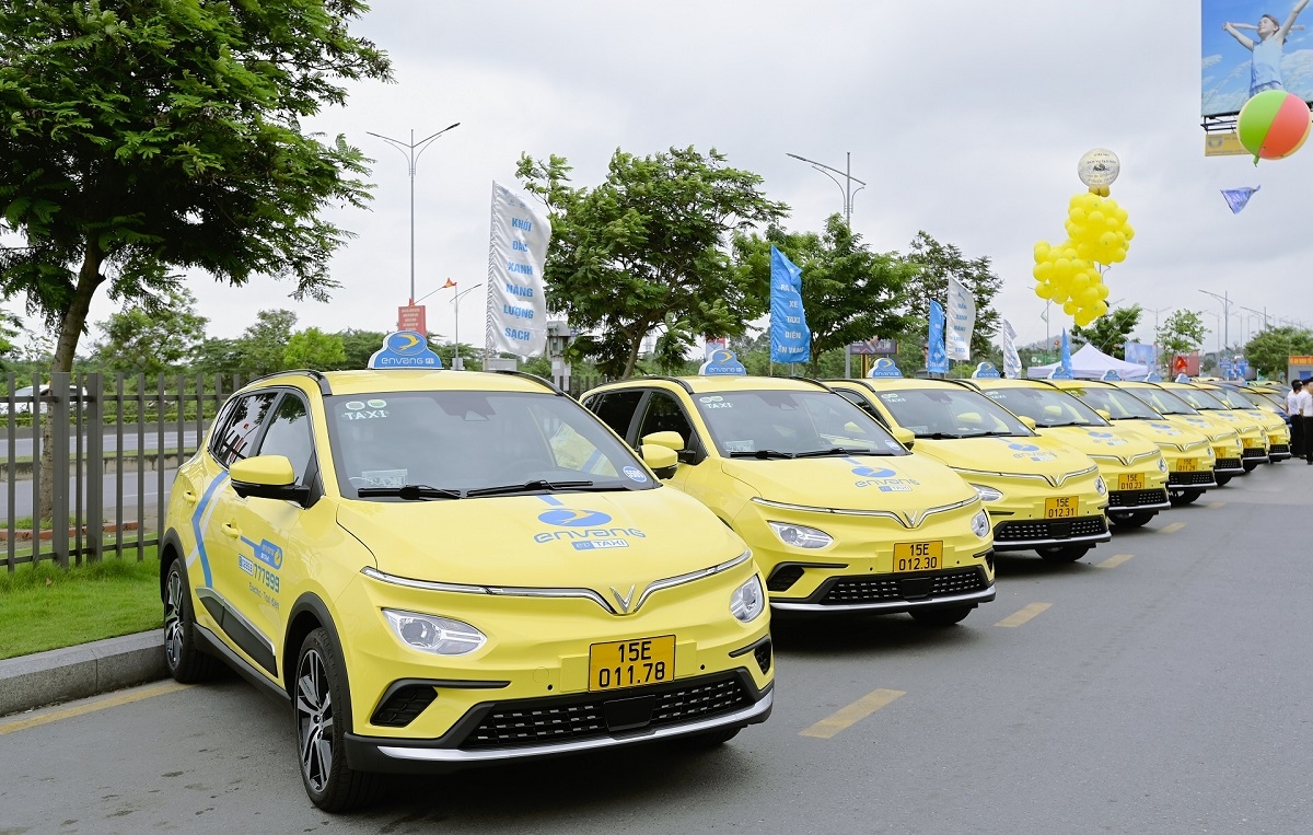 Én Vàng mua và thuê 150 xe ô tô điện VinFast, ra mắt dịch vụ taxi điện tại Hải Phòng