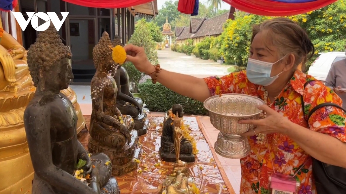 Lãnh đạo Đảng, Nhà nước Việt Nam chúc mừng năm mới Lào và Campuchia