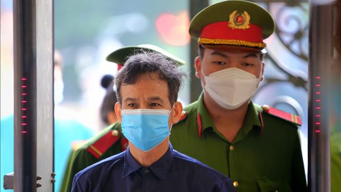 Tuyên truyền chống Nhà nước, Trần Văn Bang lĩnh 8 năm tù