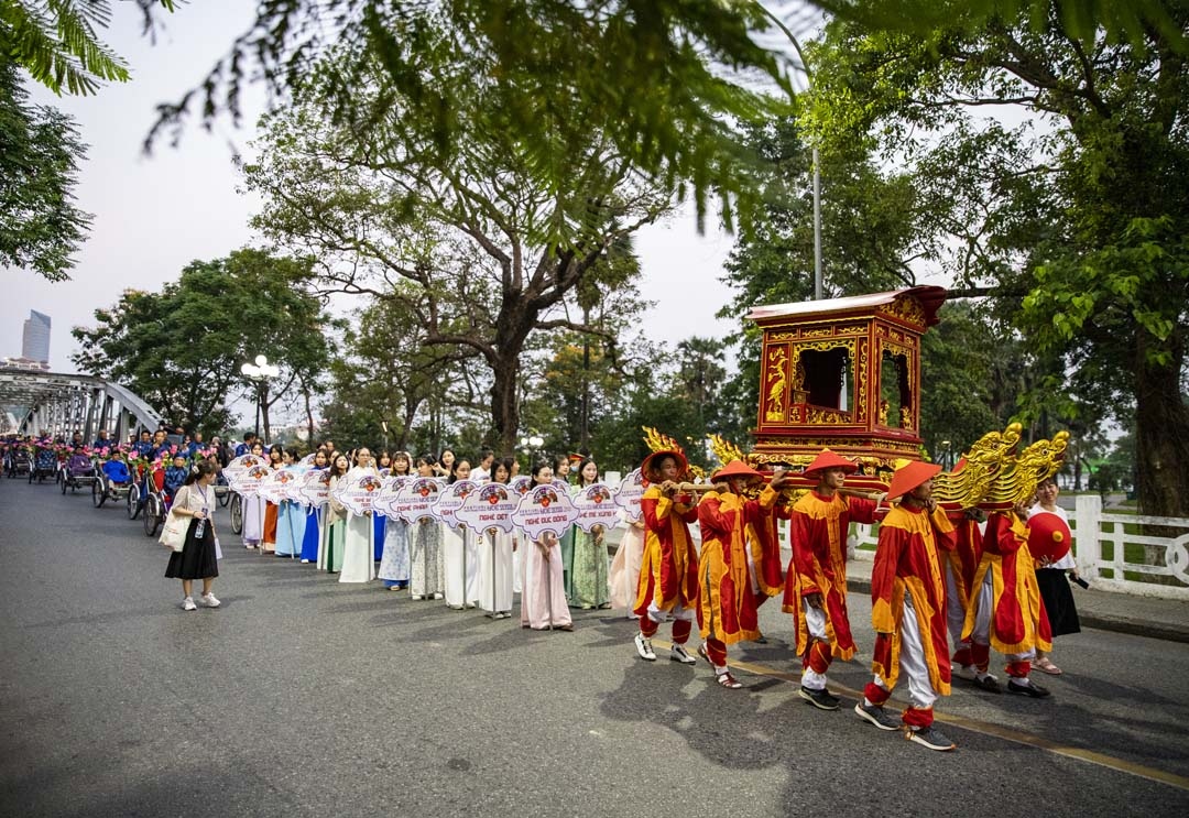 Tôn nghiêm lễ Tế tổ Bách Nghệ và tôn vinh nghề truyền thống Việt