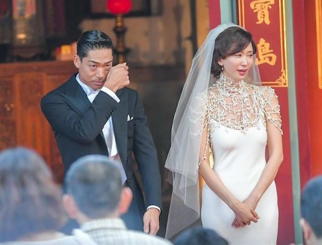 Hôn nhân của Lâm Chí Linh với chồng trẻ: Bạo lực hay ngọt ngào?