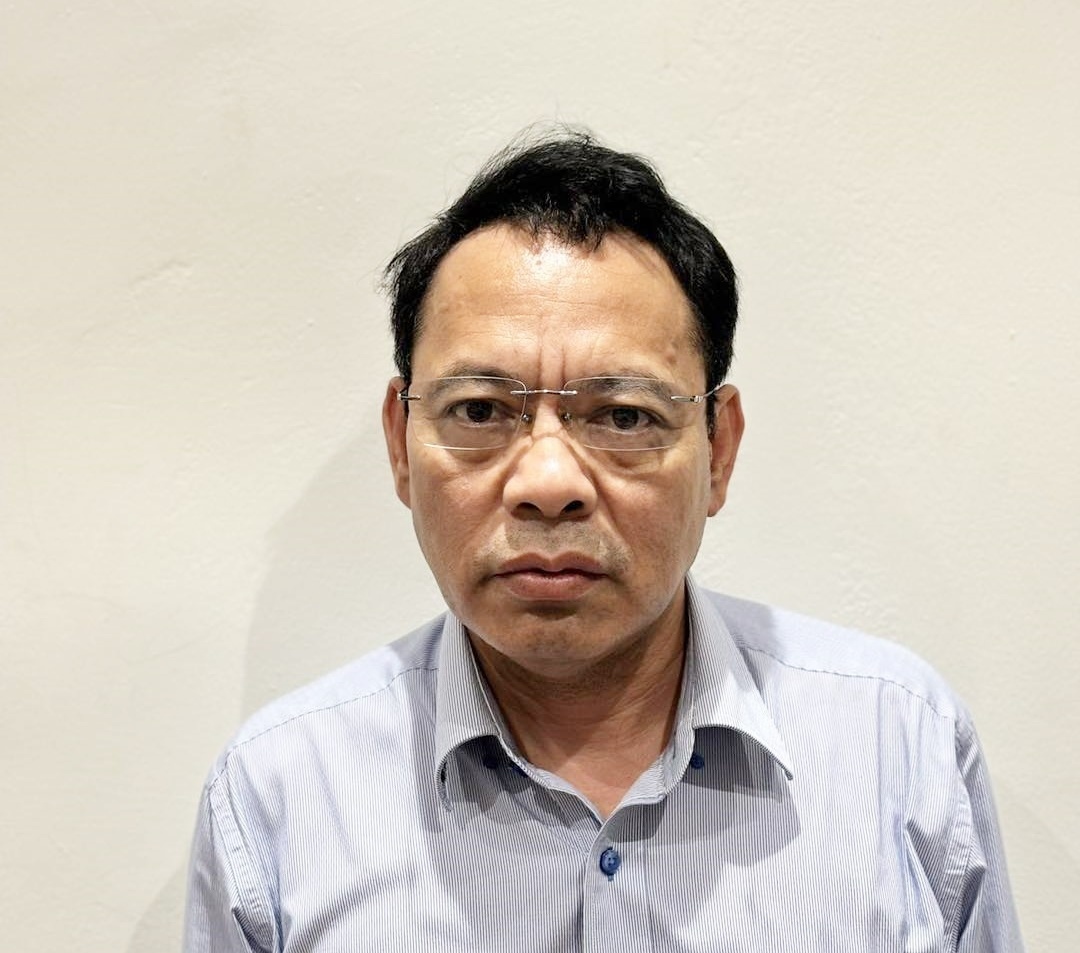 Bắt tạm giam Giám đốc Công ty Mua bán điện thuộc Tập đoàn Điện lực Việt Nam