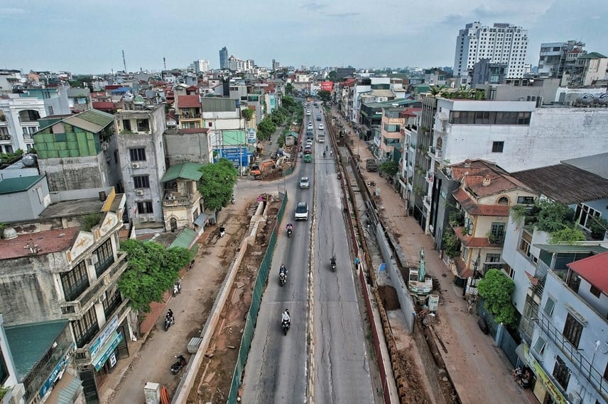 Hà Nội: Lộ trình qua đường Âu Cơ vì đang thi công cầu vượt