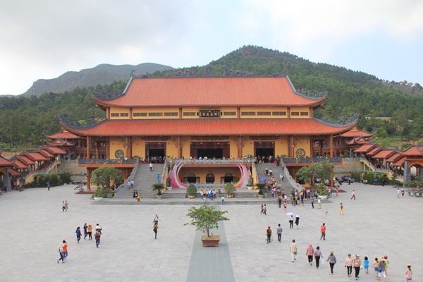 Quảng Ninh thông tin việc chùa Ba Vàng tổ chức rước, chiêm bái "xá lợi tóc"