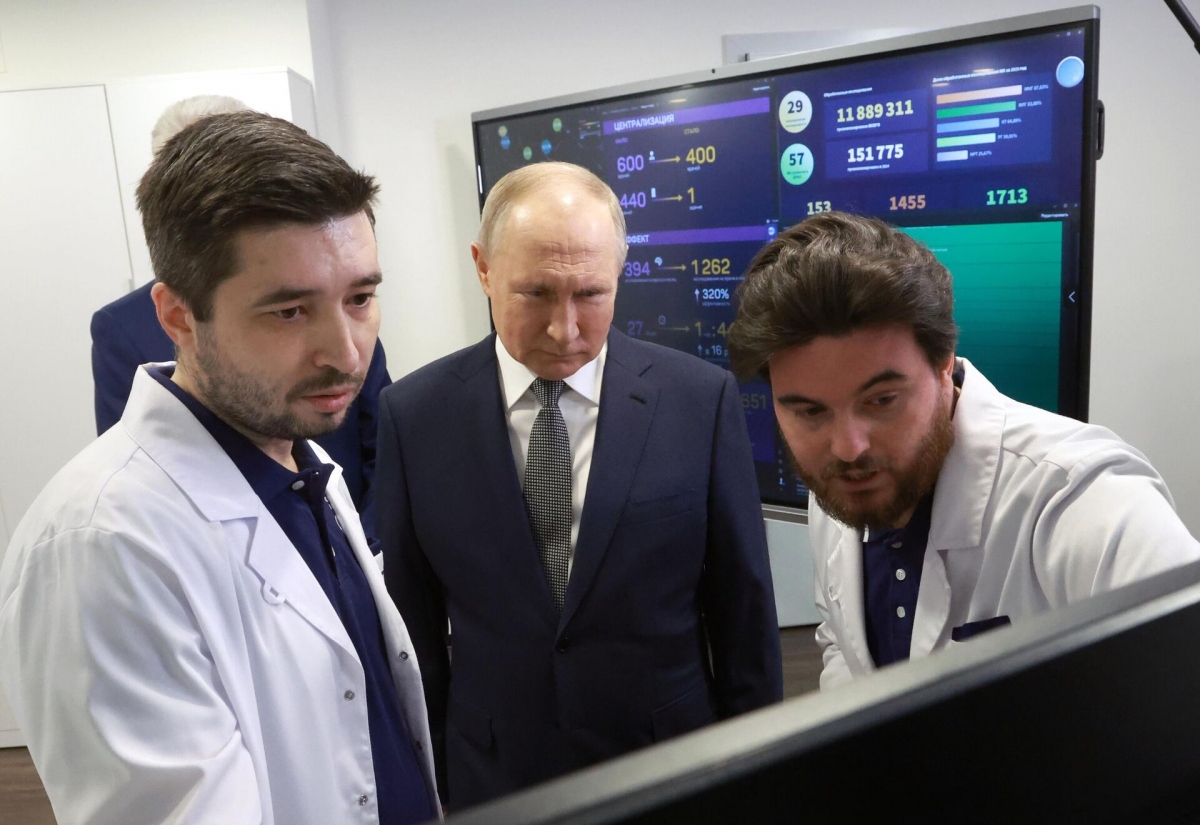 Tổng thống Putin: Nga sắp tạo ra vaccine ngừa ung thư