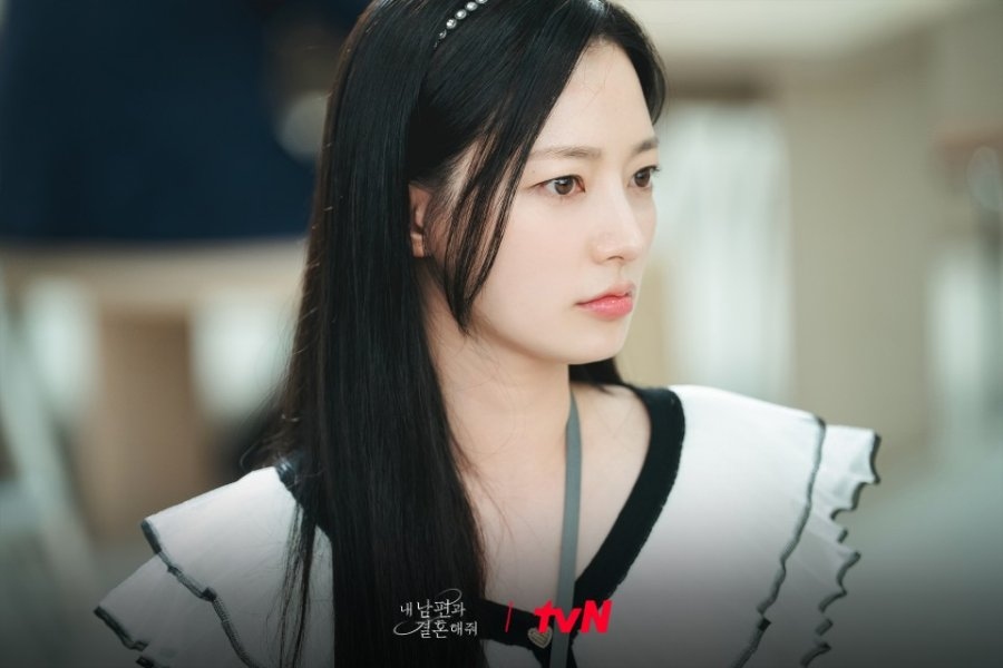 Song Ha Yoon: Đóng vai phản diện được yêu quý, khán giả khen ngợi hết lời
