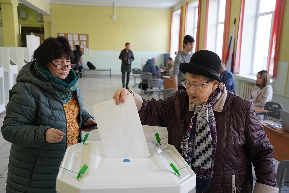 Bầu cử tổng thống Nga: Tỷ lệ cử tri đi bỏ phiếu đạt 35,4% trong ngày đầu tiên