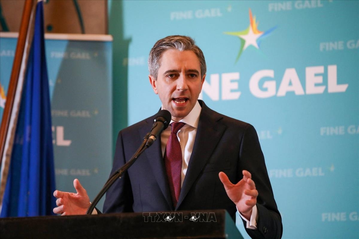 Thủ tướng mới của Ireland cam kết mang nguồn năng lượng mới cho Chính phủ