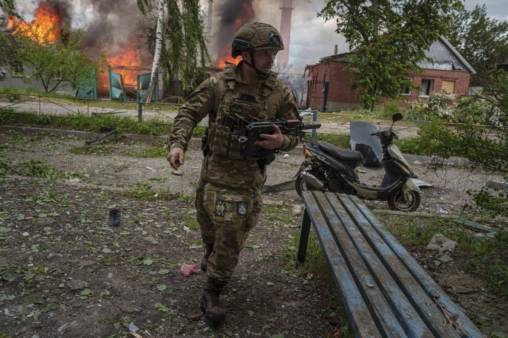 Nga dồn dập tấn công Kharkov, ông Zelensky kêu gọi người dân bình tĩnh