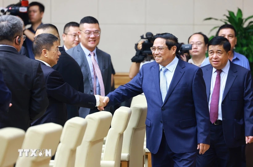 Thủ tướng Phạm Minh Chính tọa đàm với Đoàn doanh nghiệp hàng đầu Trung Quốc