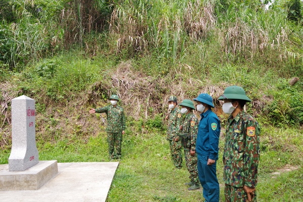 “Căng mình” chống dịch nơi vùng cao biên giới Quảng Nam