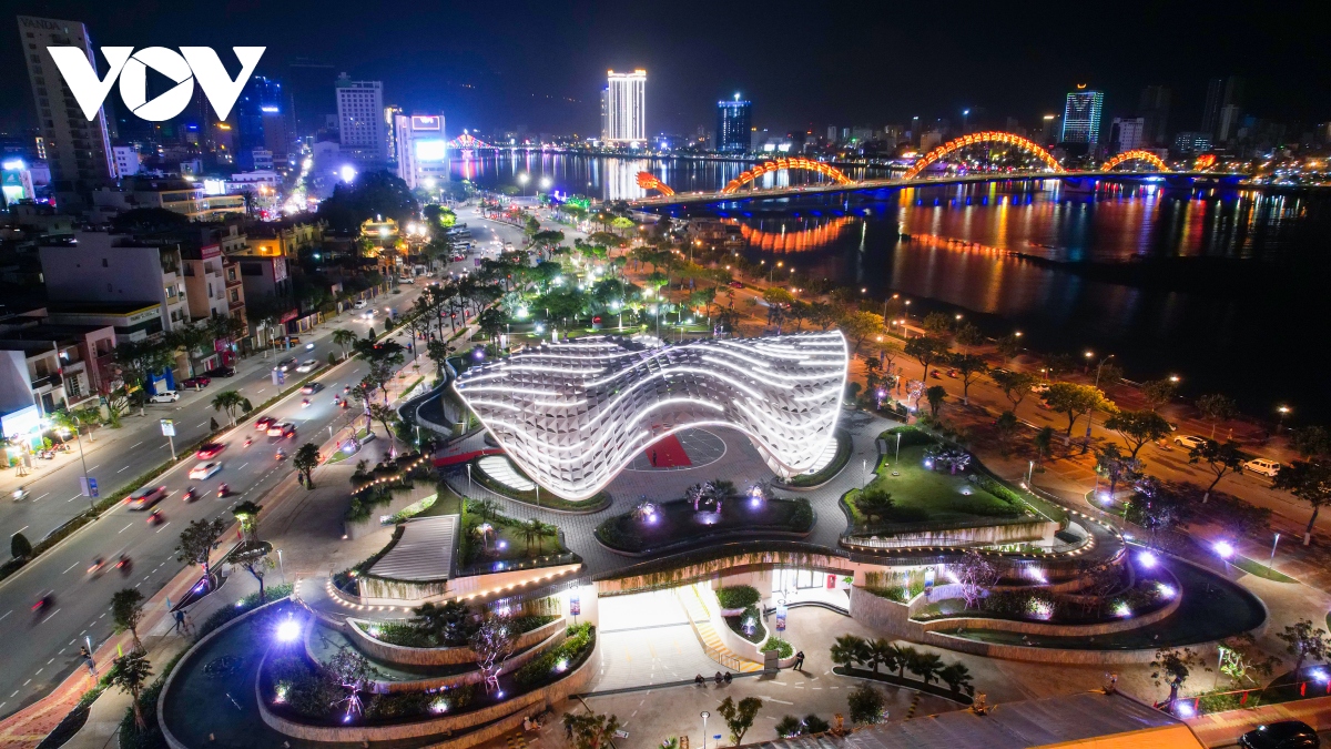 Vườn tượng APEC Đà Nẵng mở rộng cuốn hút với “Cánh diều bay cao”