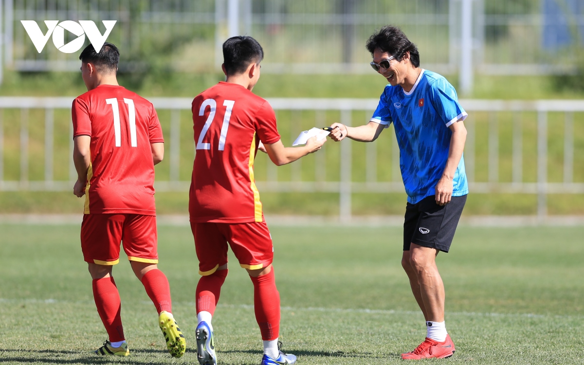 HLV Gong Oh Kyun tạo bất ngờ khi chốt danh sách U23 Việt Nam dự U23 châu Á 2022