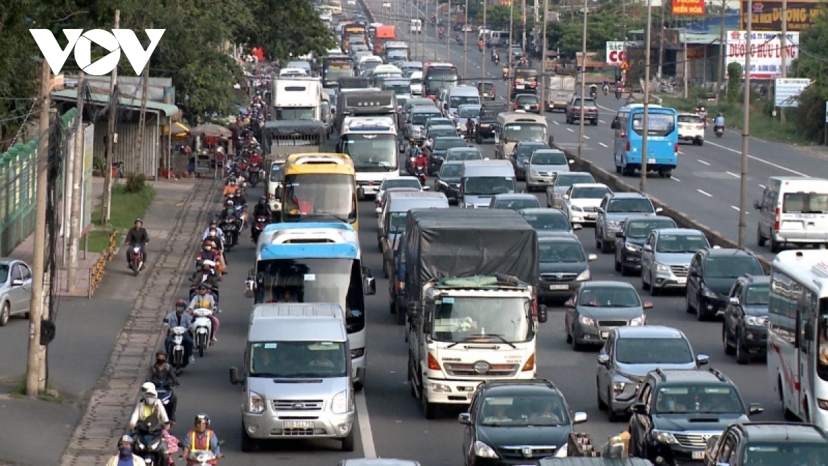 Quốc lộ trong thành phố: Giao về cho địa phương quản lý là cần thiết