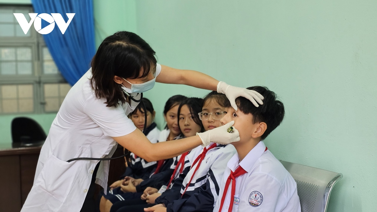 Gia Lai đẩy mạnh phòng chống đau mắt đỏ trong trường học