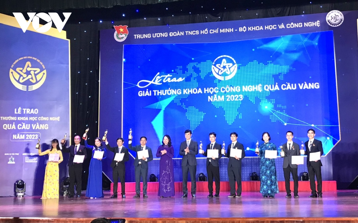 Phó Chủ tịch nước Võ Thị Ánh Xuân dự Kỷ niệm 20 năm giải thưởng Quả Cầu Vàng