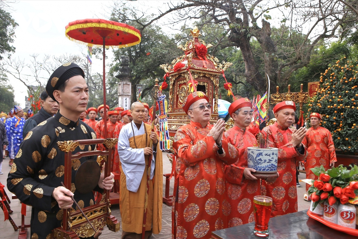Lễ hội đền Trần 2024: Lễ "rước nước, tế cá" - nhắc nhớ truyền thống tổ tiên