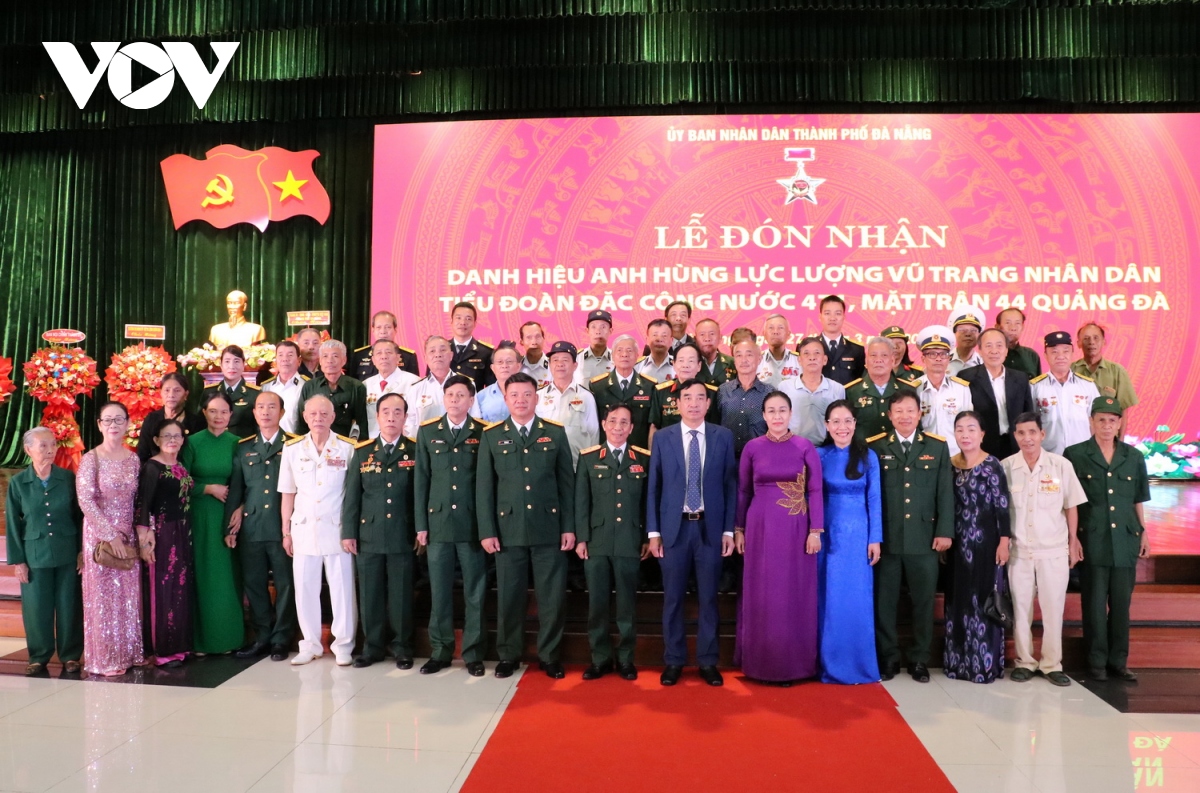 Tiểu đoàn 471 Mặt trận Quảng Đà đón nhận danh hiệu Anh hùng LLVT Nhân dân