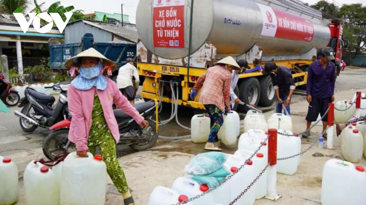 Tiền Giang tiếp tục đưa nước sạch hỗ trợ người dân vùng hạn mặn