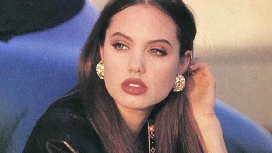 Tại sao Angelina Jolie là tiêu chuẩn vàng nhan sắc thế giới?