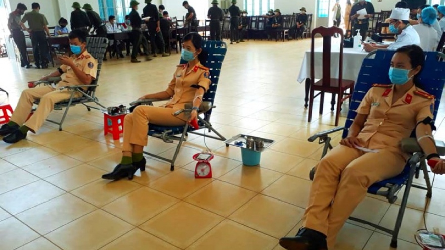 Hơn 1.700 đơn vị máu tình nguyện trong tháng cách ly tại Đắk Lắk