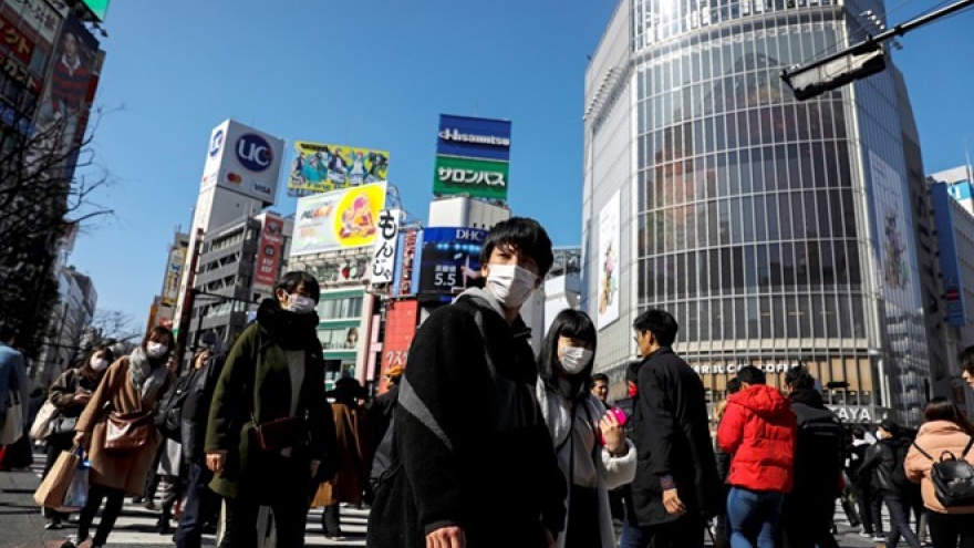 Nhật Bản xem xét mở cửa trở lại một số hoạt động xã hội