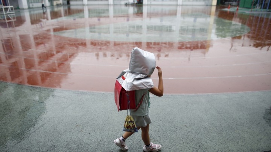 
        Nhật Bản khuyến cáo trẻ em dưới 2 tuổi không nên đeo khẩu trang
                              