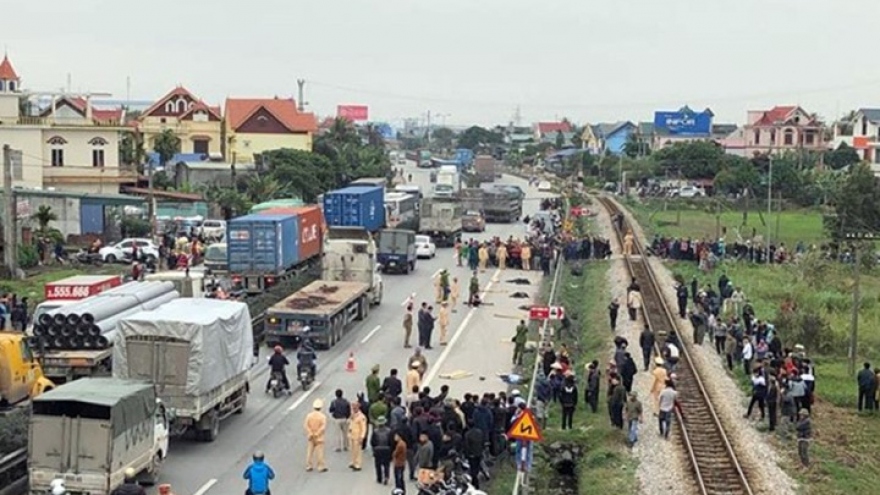 Ngày 1/5, cả nước xảy ra 33 vụ tai nạn giao thông làm chết 23 người