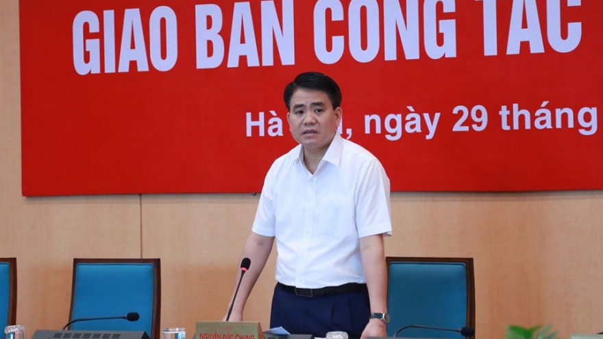 Chủ tịch Hà Nội: Cắt tỉa tất cả cây xanh trong các trường học