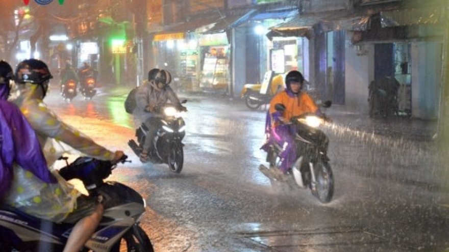 Thời tiết ngày 19/5: Hà Nội ngày nắng, chiều tối và đêm có mưa rào