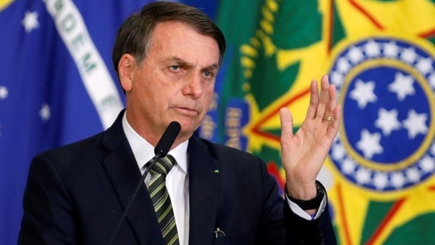 
        Tổng thống Brazil Bolsonaro nói có thể đã mắc Covid-19
                              