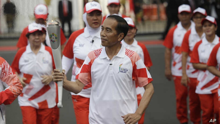 Tổng thống Indonesia chạy bộ, khuyến khích người dân tập thể dục