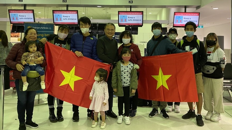 
        343 công dân Việt Nam từ Australia, New Zealand sẽ hồi hương ngày 3/7
                              