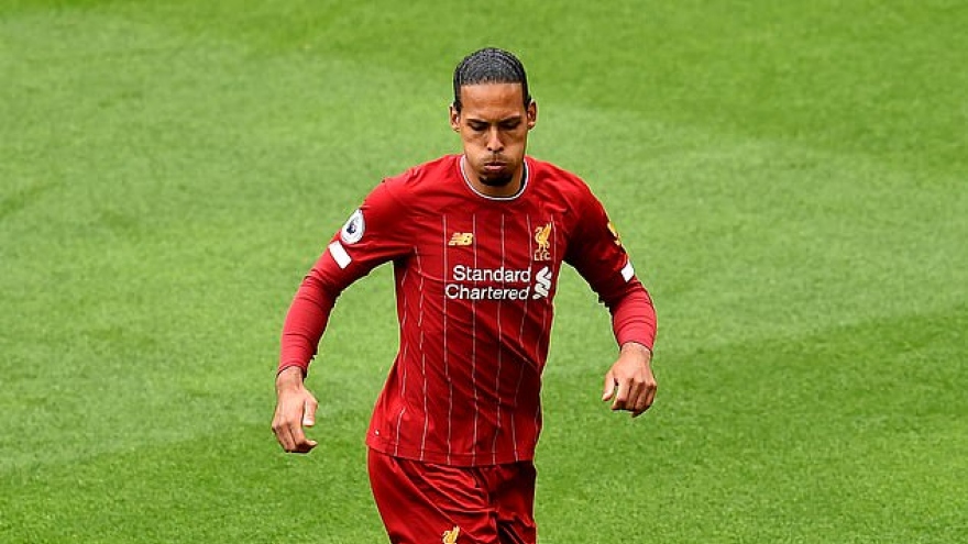 Van Dijk sắp gia hạn với Liverpool, nhận lương cao nhất lịch sử CLB